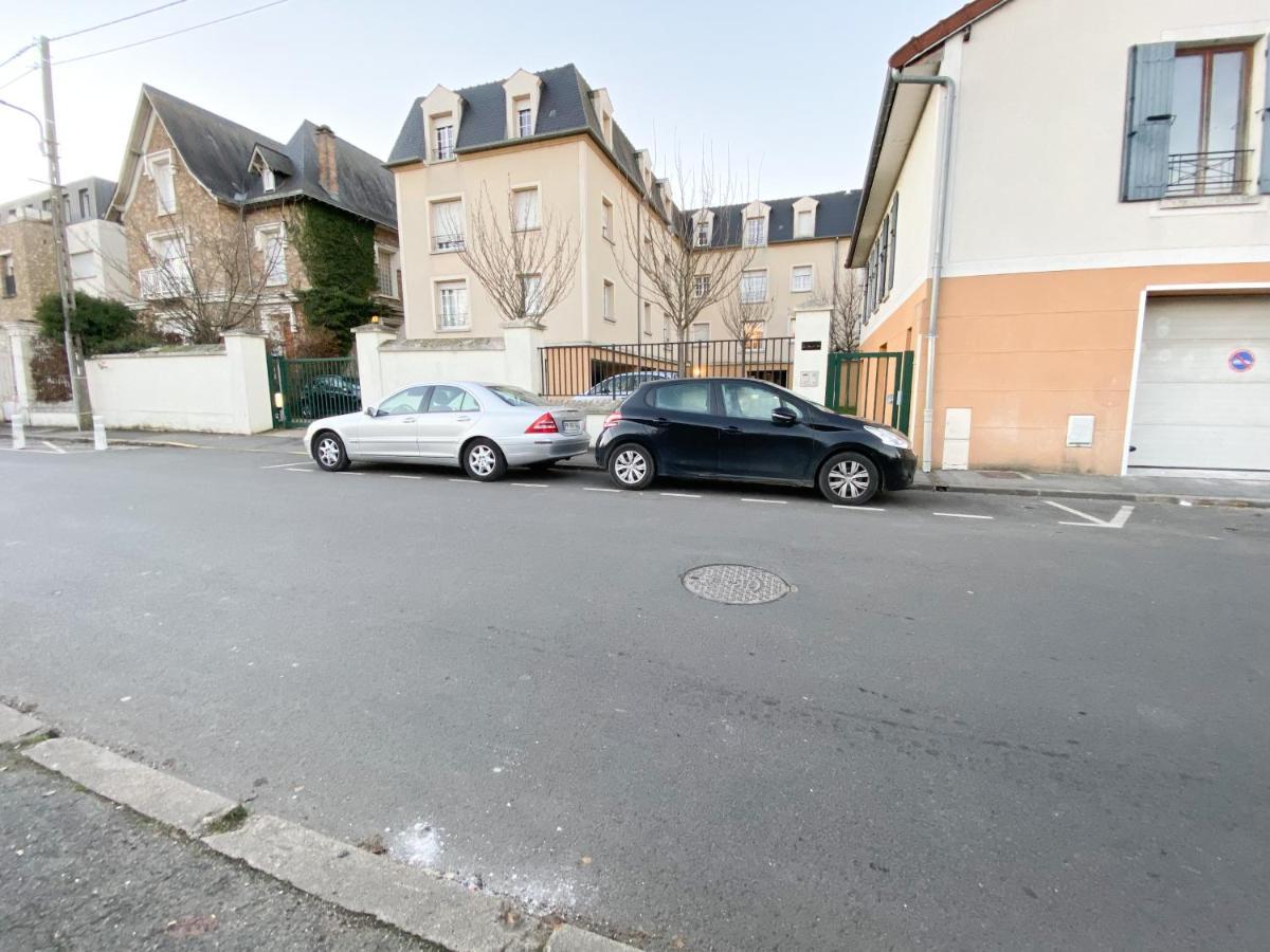 Appartement Ultra Luxueux Hypercentre - Parking - Gare RER à 5 min Corbeil-Essonnes Exterior foto